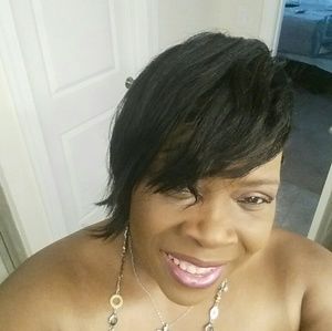 Meet your Posher, Donella